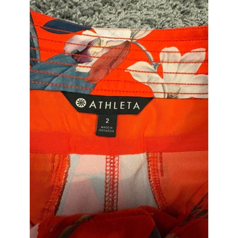 Athleta Red Floral Board Shorts / Water Shorts - Size 2 - Picture 3 of 6